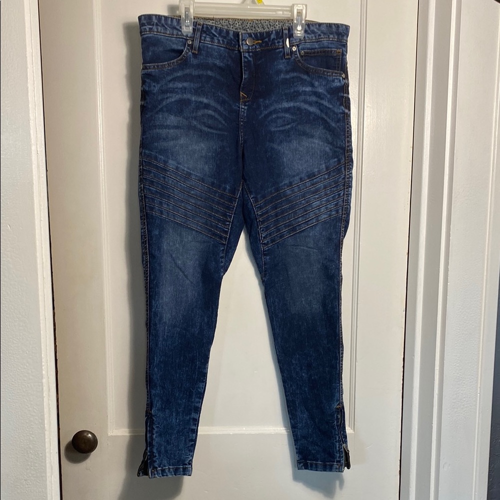 Harley Davidson Stylish Women’s Blue Denim Skinny Jeans Size 31 10/12